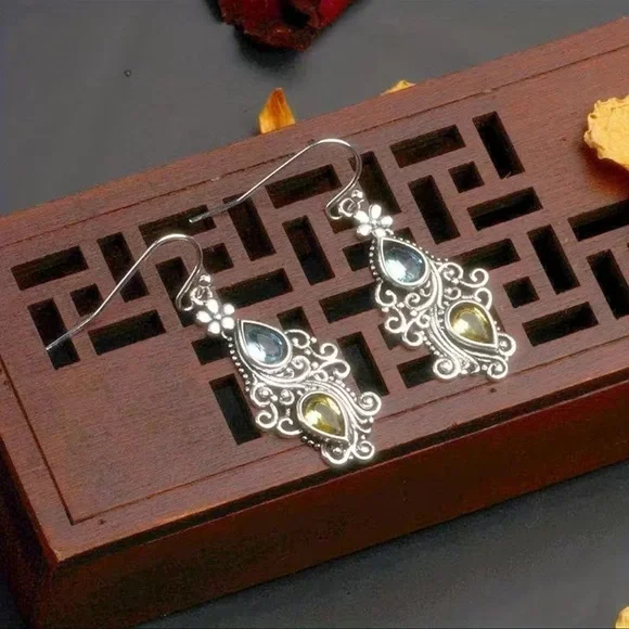 Vintage Silver Floral Gemstone Dangle Boho Earrings Nwt - Picture 4 of 5